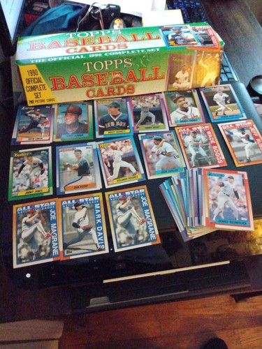 1990 topps baseball card - baseball,